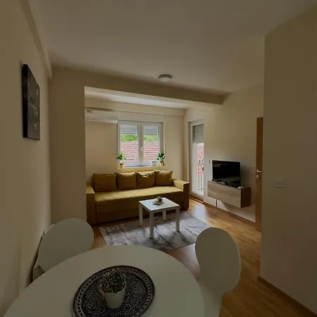 Olimp Apartment *